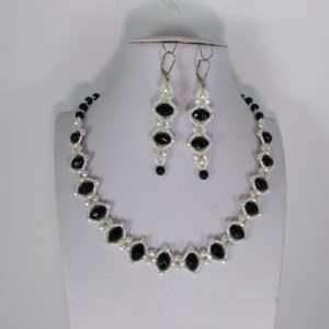 Collar con mineral onix negro y pendientes "BRILLANTE"