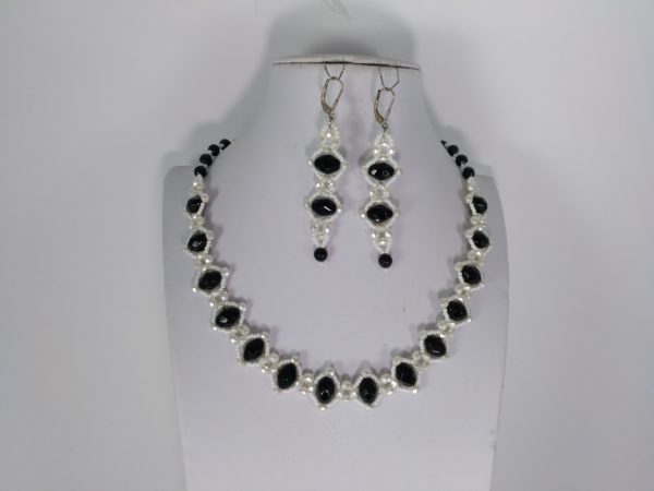 Collar Con Mineral Onix Negro Y Pendientes &Quot;Brillante&Quot;