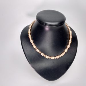 Collar en perlas."ELEGANTE"