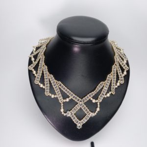 Collar para mujer Babero