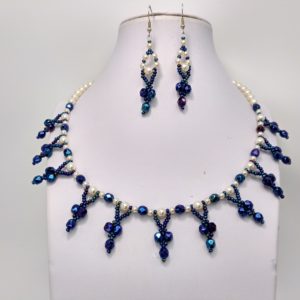 Collar con pendientes."ELEGANTE"