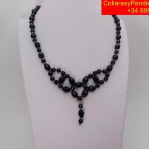 Collar en mineral Onix Negro "Elegante"