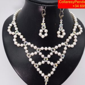 Collar con pendientes en perlas,"Elegante"