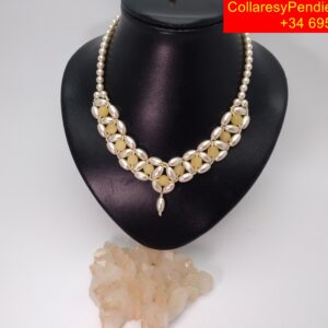 Collar en perlas. "Elegante"