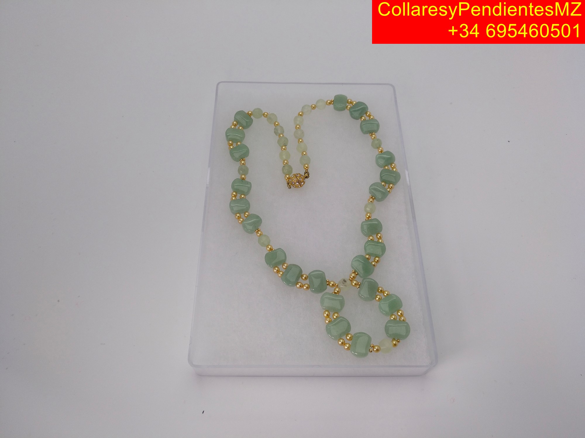 collar en mineral cuarzo verde y mineral jade facetado